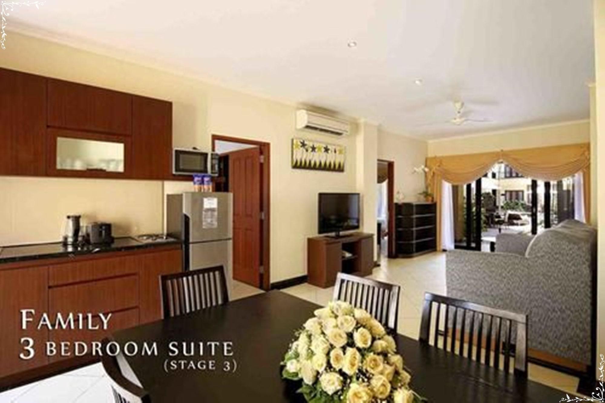 Kuta Town House Apartments Екстериор снимка