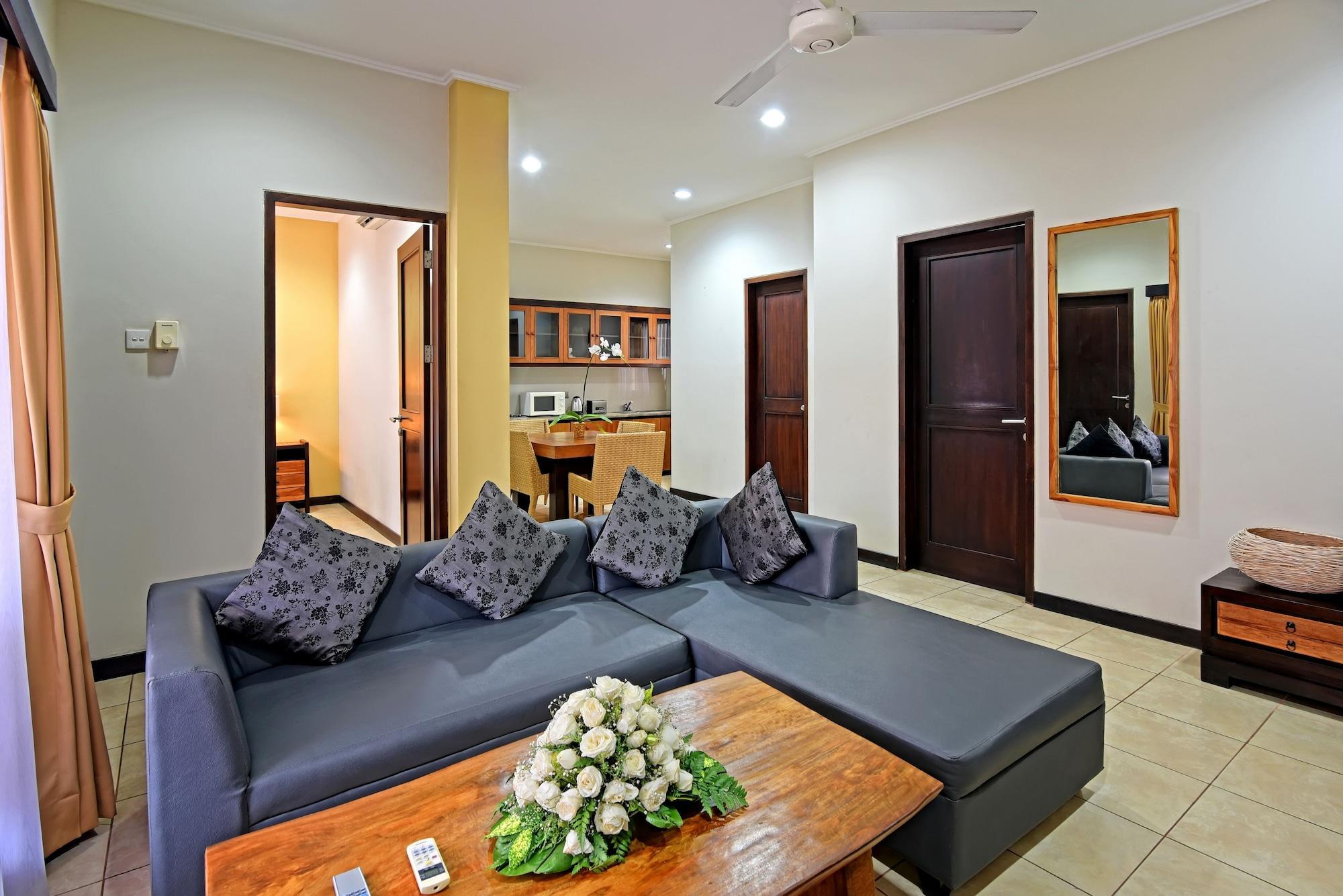 Kuta Town House Apartments Екстериор снимка