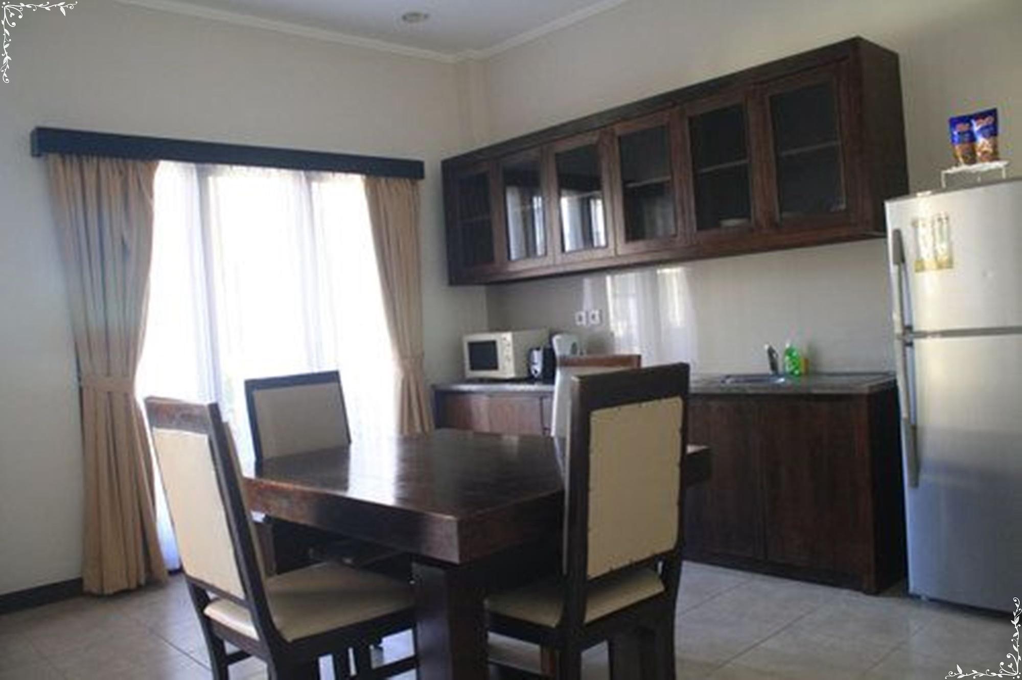 Kuta Town House Apartments Екстериор снимка
