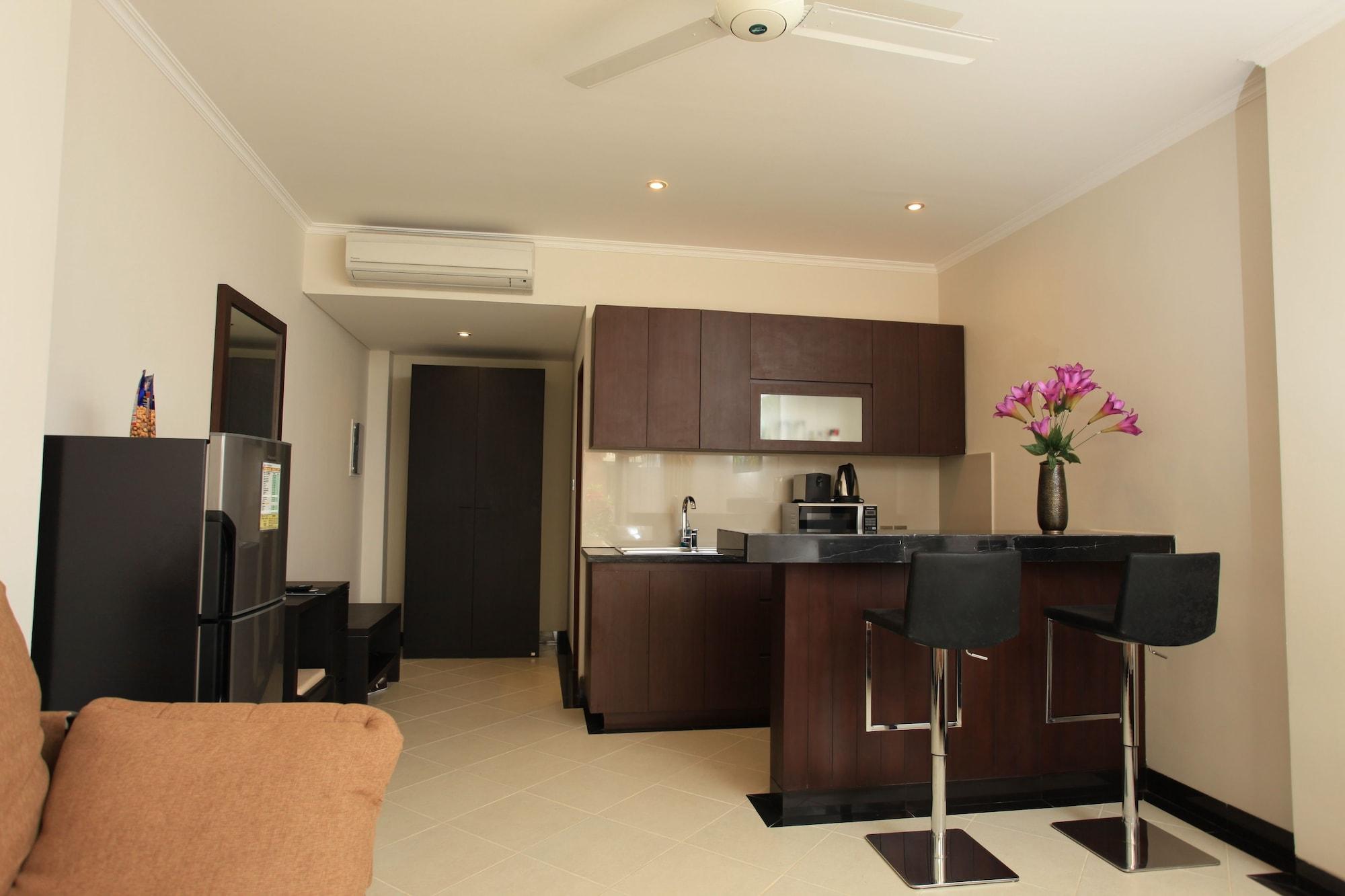 Kuta Town House Apartments Екстериор снимка