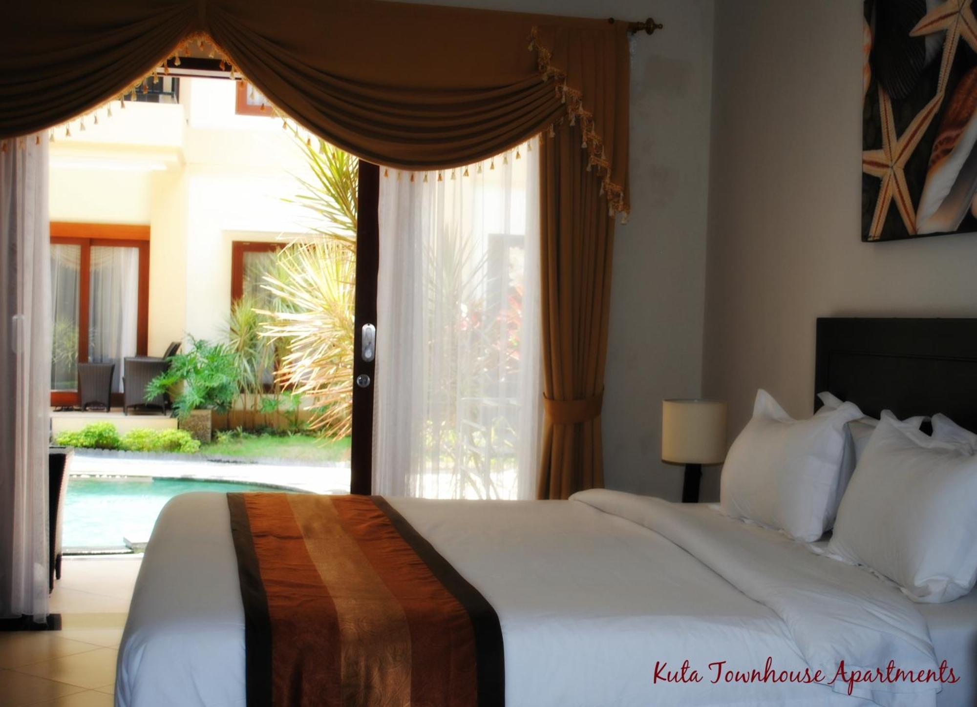 Kuta Town House Apartments Стая снимка