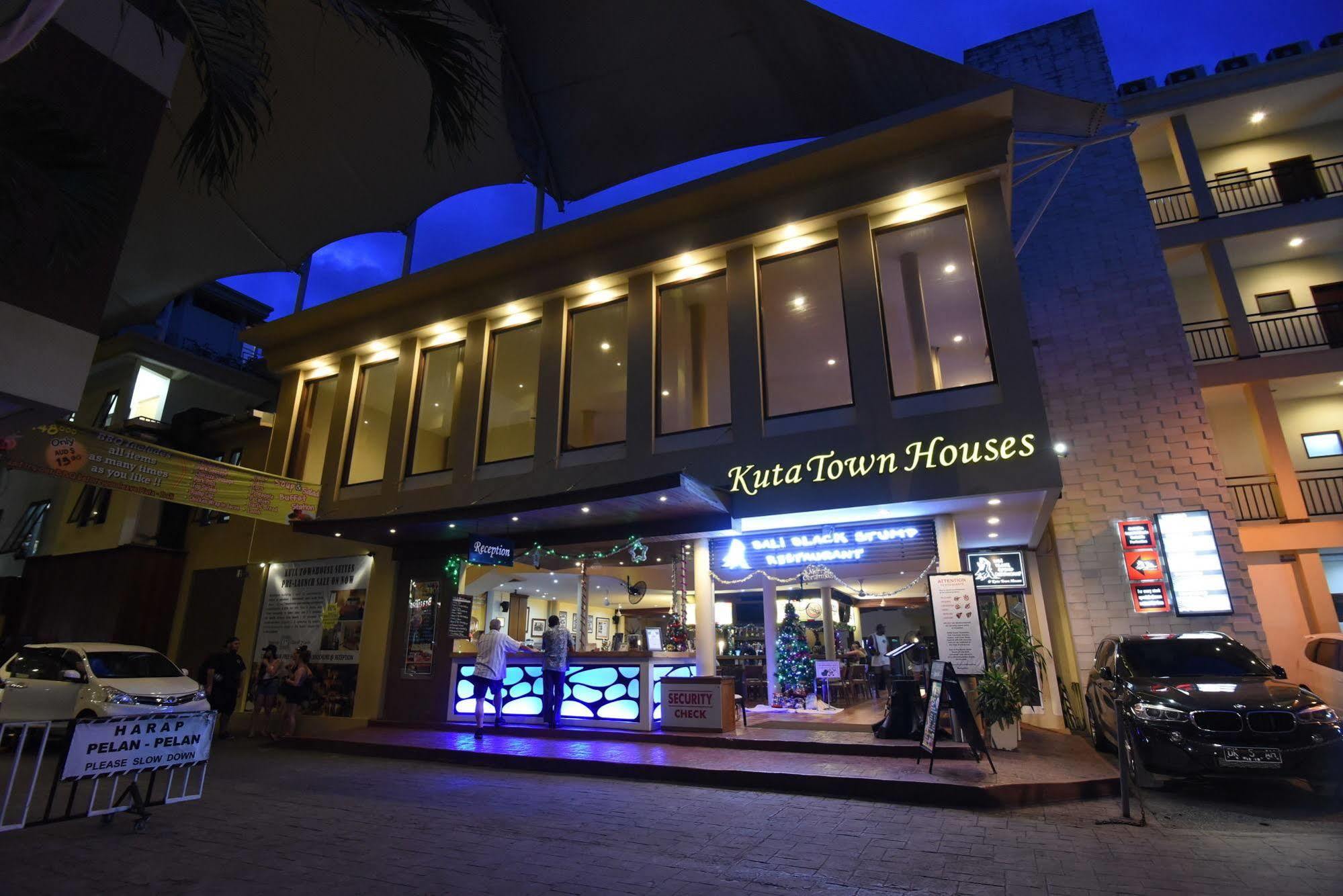 Kuta Town House Apartments Екстериор снимка